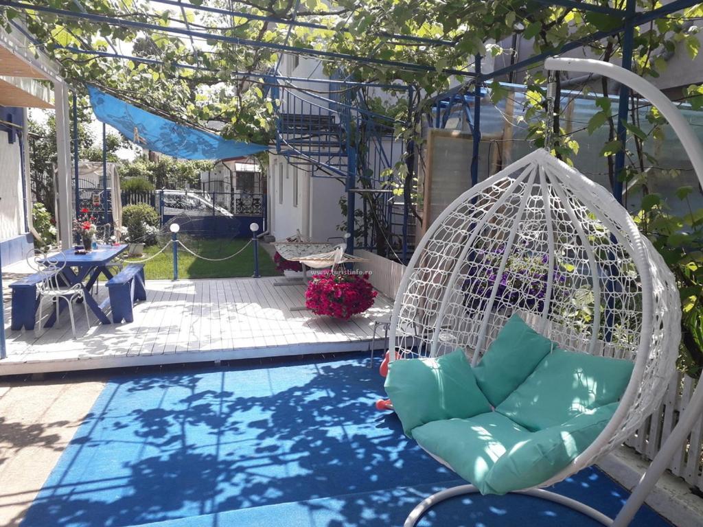 Casa Babica Guesthouse Костинешти Экстерьер фото