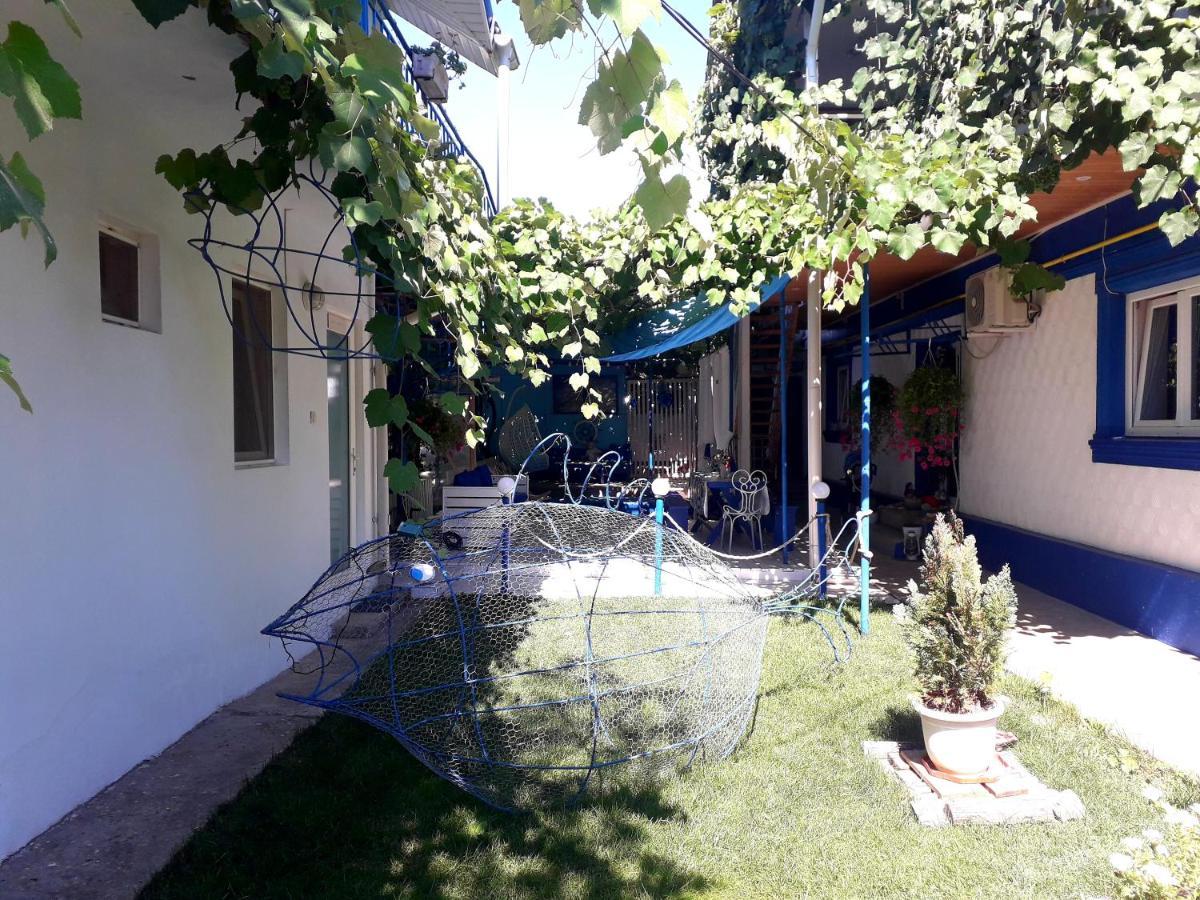 Casa Babica Guesthouse Костинешти Экстерьер фото